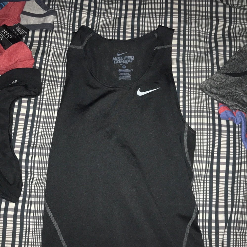 Assorted Tank Tops - Picture 4 of 8